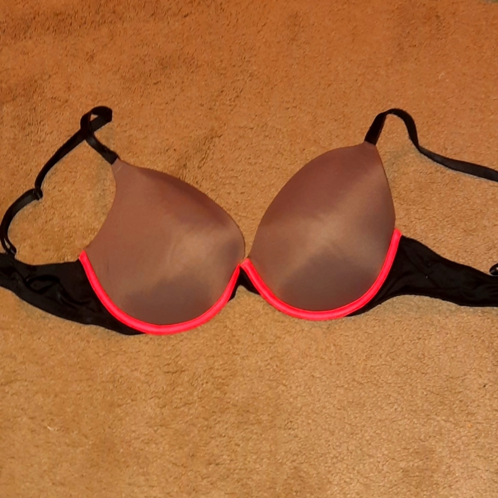 Victoria's Secret PINK Padded w/ Underwire Bra
